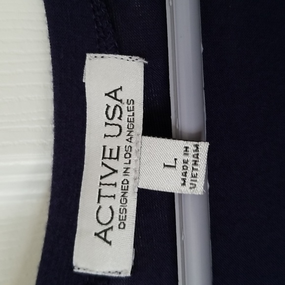 🌴Navy Blue Tee Top - Picture 2 of 8